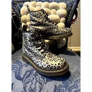 Dr Martens Gray and Black Cheetah Print size 6/EU 37